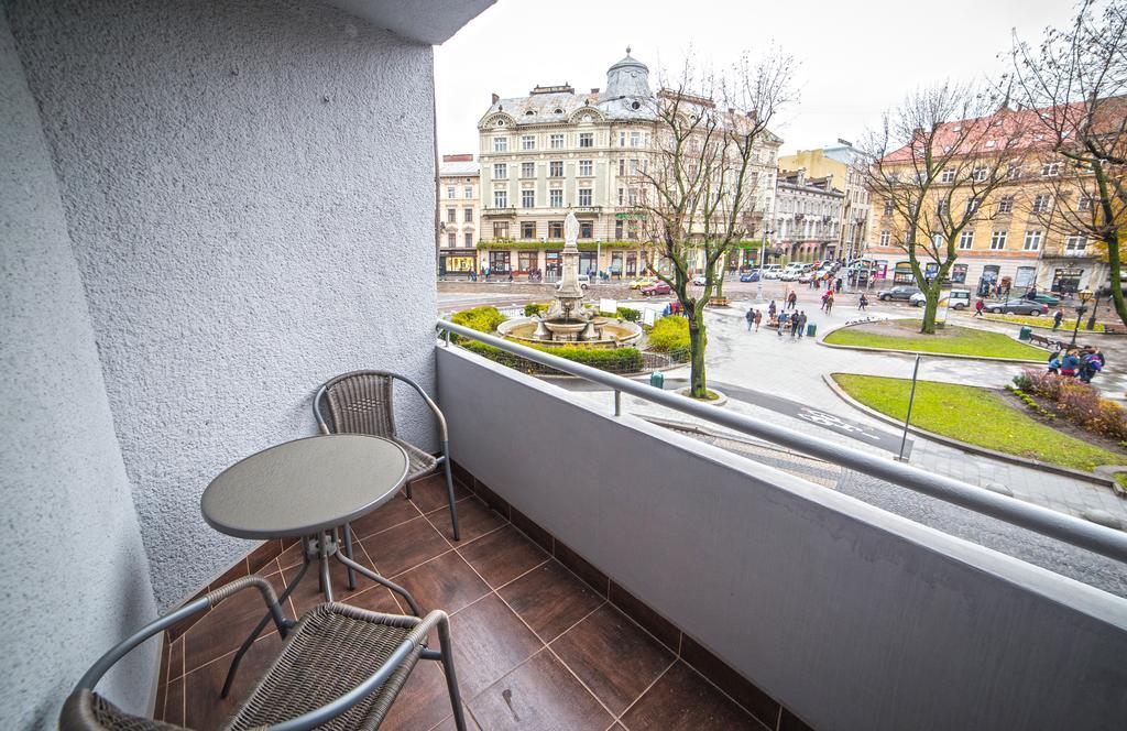 Apartments On Svobody Avenue- The Center Of Lviv Exterior photo